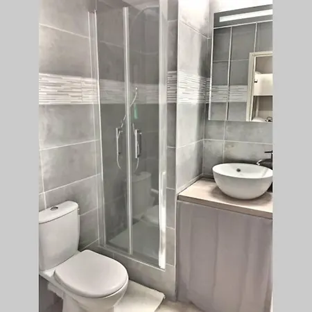 4 Personnes Aux Pieds Des Pistes Wifi Netflix Ле дез Альп